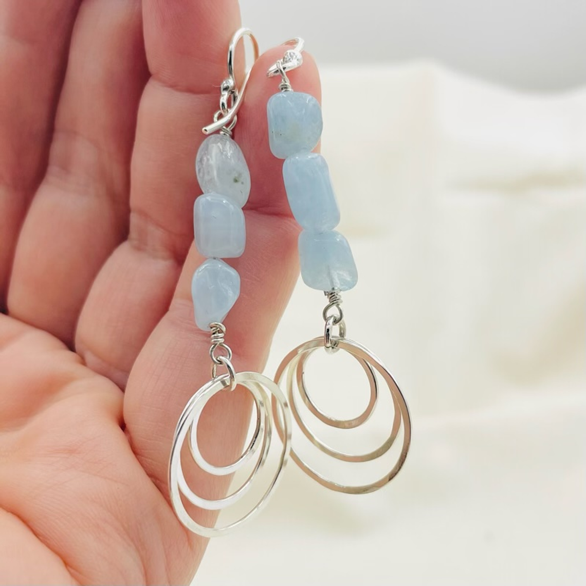 Aretes argollas de plata y Aguamarina 1