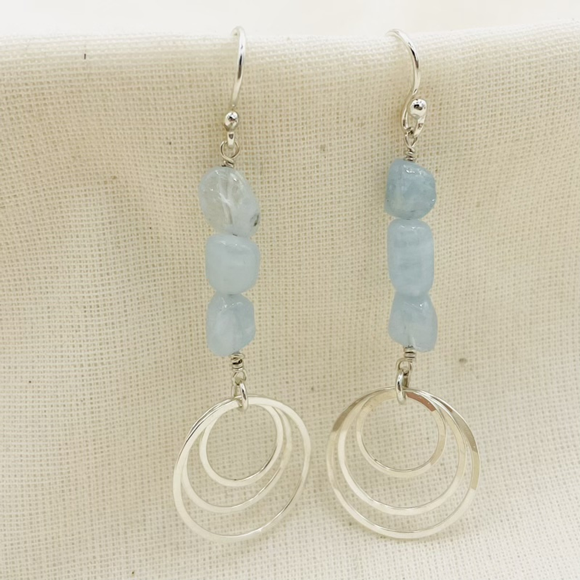 Aretes argollas de plata y Aguamarina 2