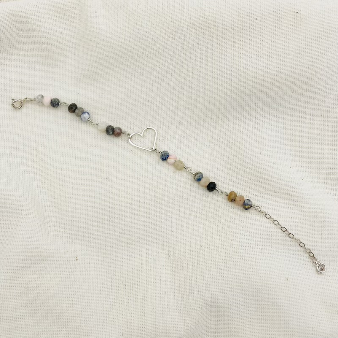 Pulsera Corazón de plata con piedras 4