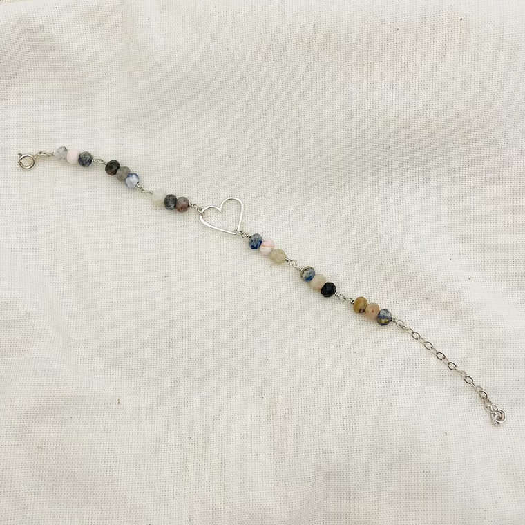 Pulsera Corazón de plata con piedras 4