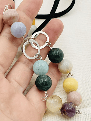 Collar largo con piedras naturales