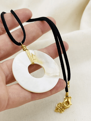 Collar rueda de Nácar grande