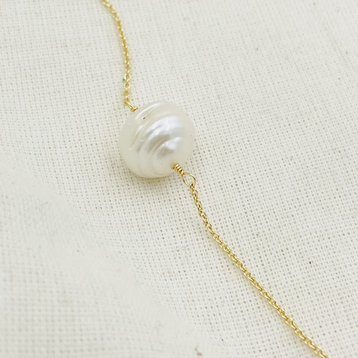 Collar cadena dorado con perla solitario 3