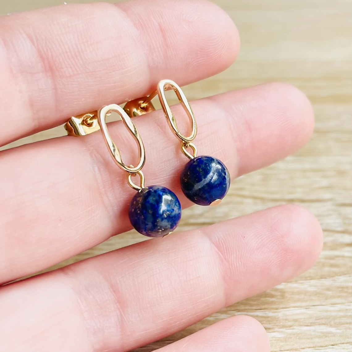 Aretes óvalos dorados con Lapislazuli 3