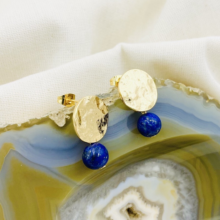 Aretes redondos dorados con Lapislazuli 1