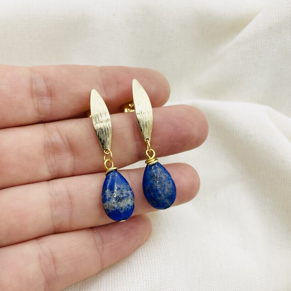 Aretes ojos dorados  con Lapislázuli 3