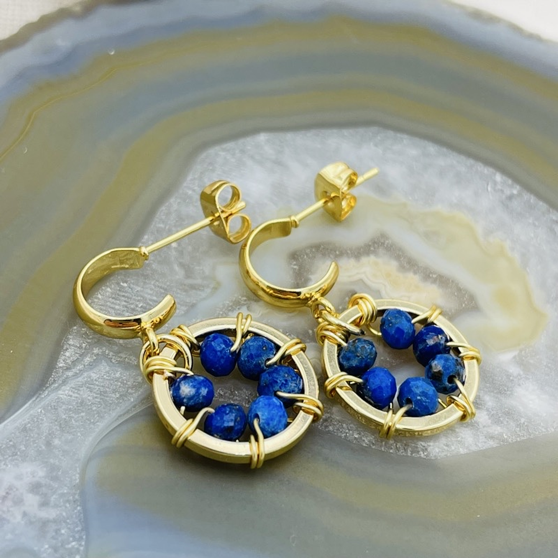 Aretes ¨Girasol¨ entorchado con Lapislázuli 4