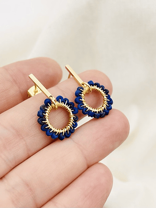 Aretes ¨Margarita¨entorchada con Lapislázuli