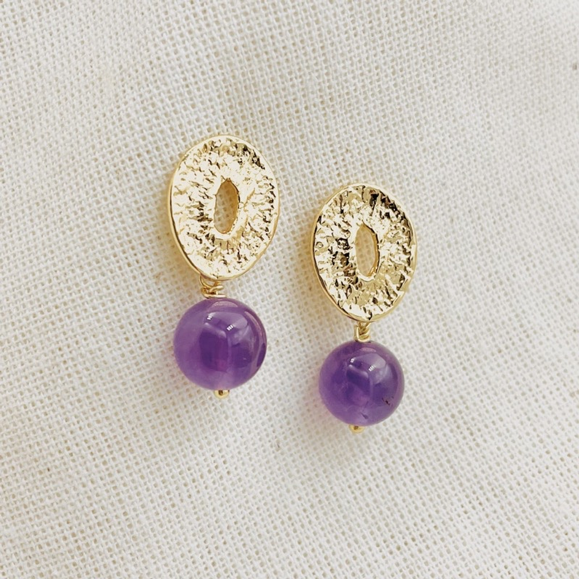 Aretes óvalo dorados con piedra Amatista 2