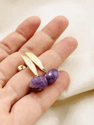 Aretes ojitos dorados con Amatista