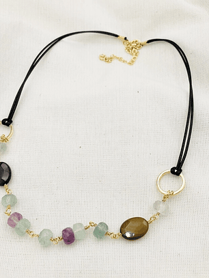 Collar dorado con piedras Fluorita y Agatas