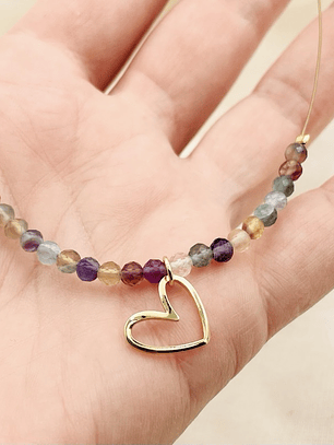 Collar piedras Fluorita y Corazón dorado