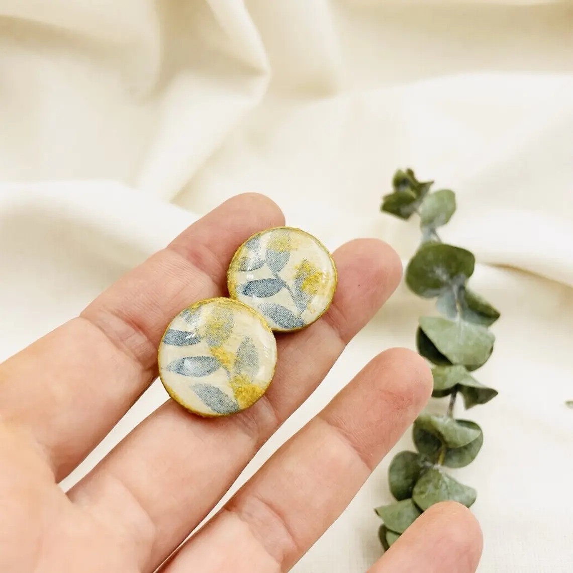 Aretes ¨Découpage¨ con resina 2