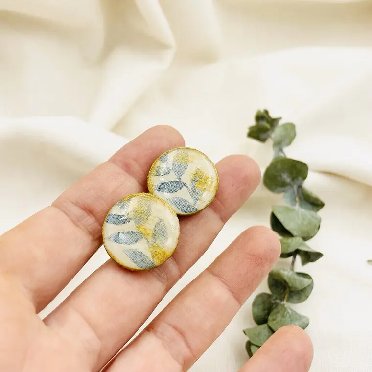 Aretes ¨Découpage¨ con resina 2