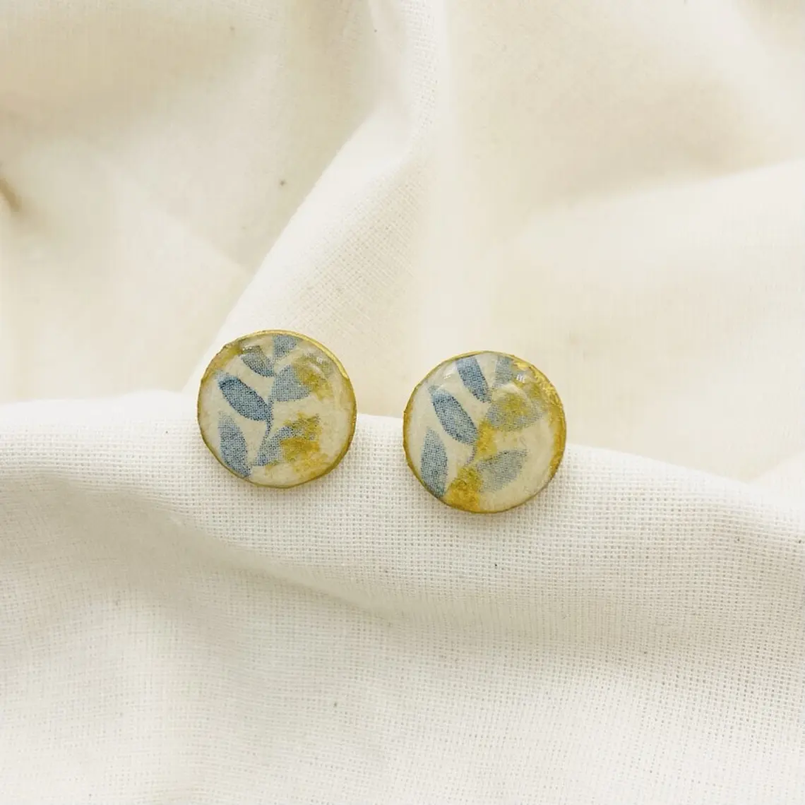 Aretes ¨Découpage¨ con resina 3