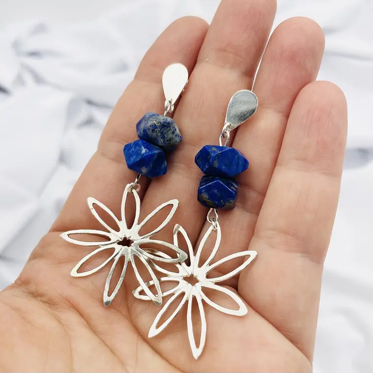 Aretes largos flor Crisantemo de plata con Lapislázuli 2