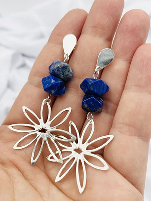 Aretes largos flor Crisantemo de plata con Lapislázuli