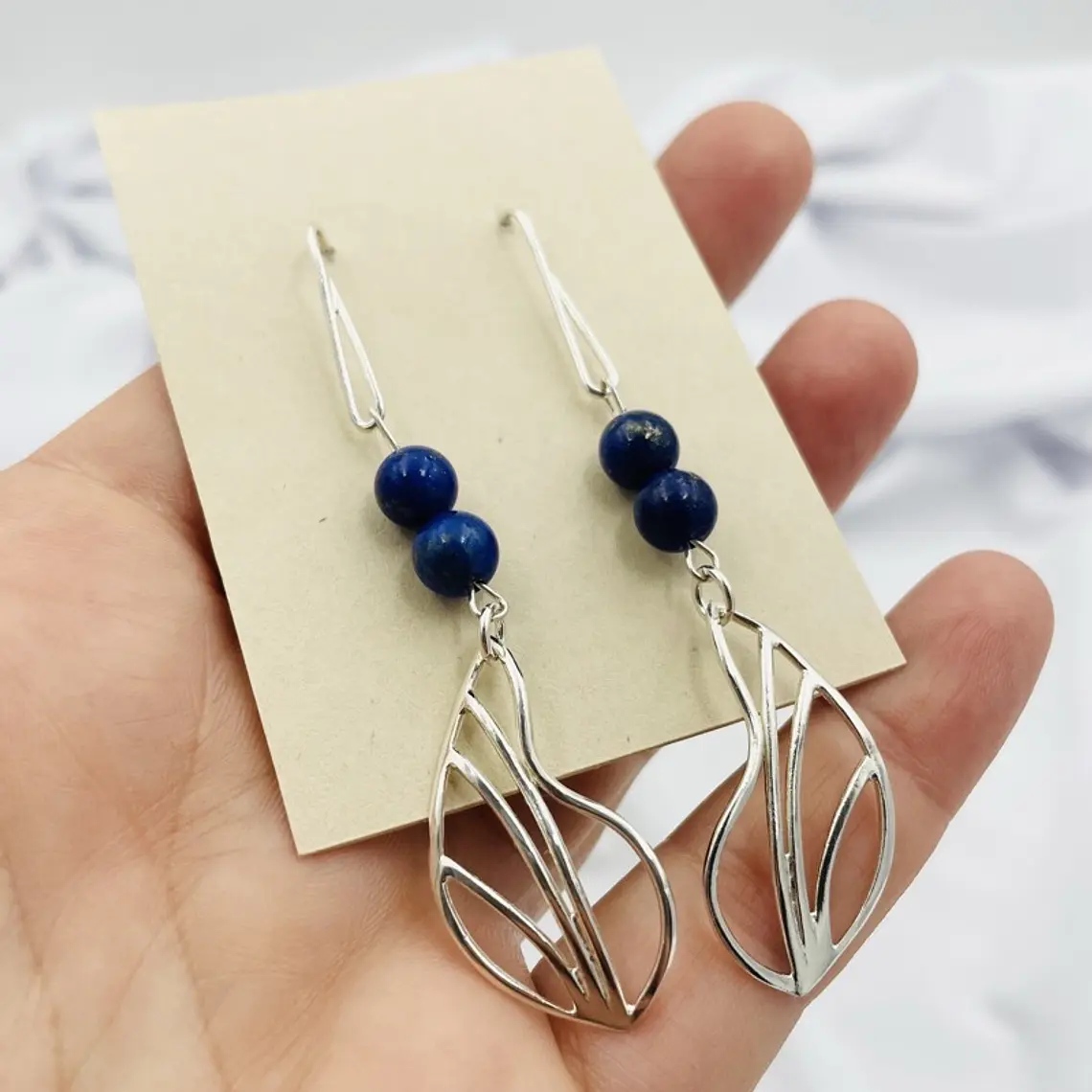 Aretes largos con hojas de plata y Lapislázuli 4