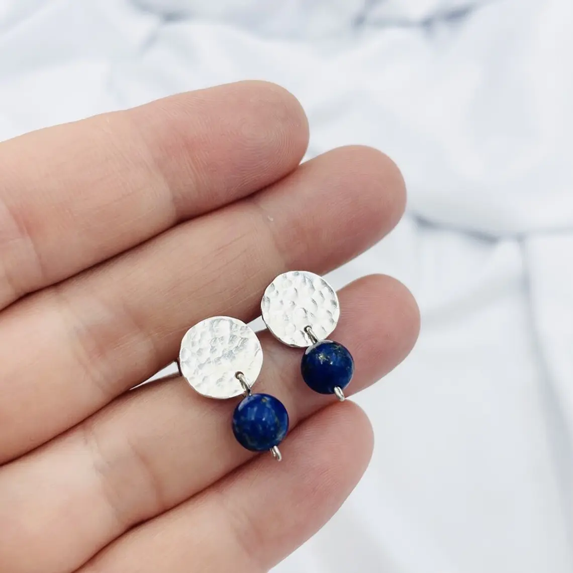 Aretes plata martillada y Lapislázuli 1