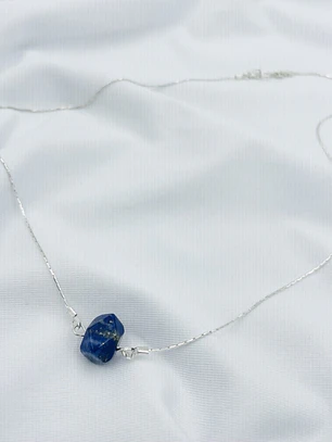 Collar solitario de plata y Lapislázuli