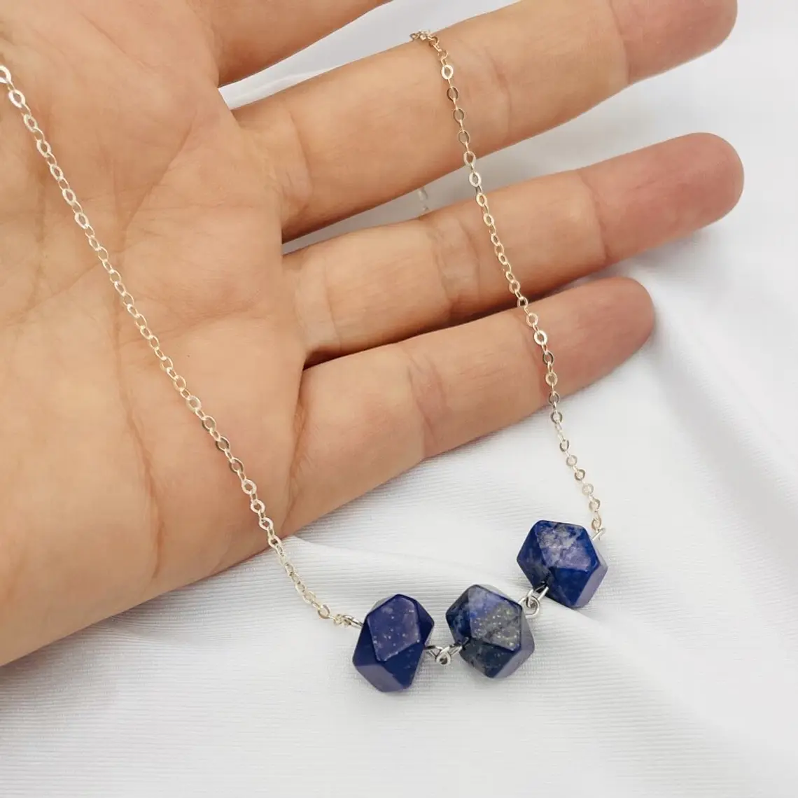 Collar cadena de plata y piedras Lapislázuli 3