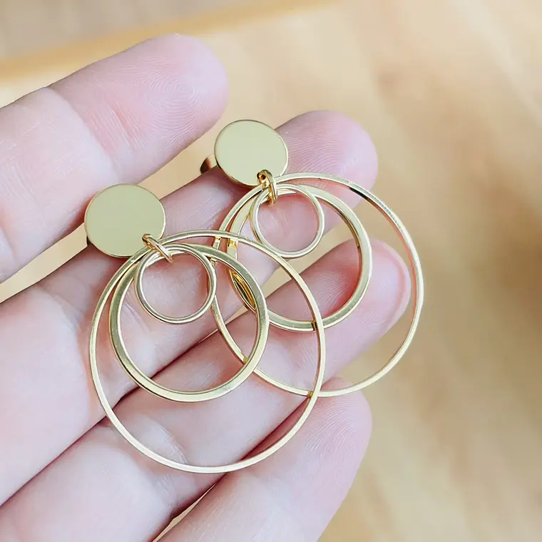 Aretes argollas doradas grandes 1