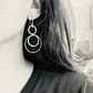 Aretes argollas doradas largos - Miniatura 2