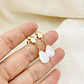 Aretes dorados con gota de Nácar natural - Miniatura 2