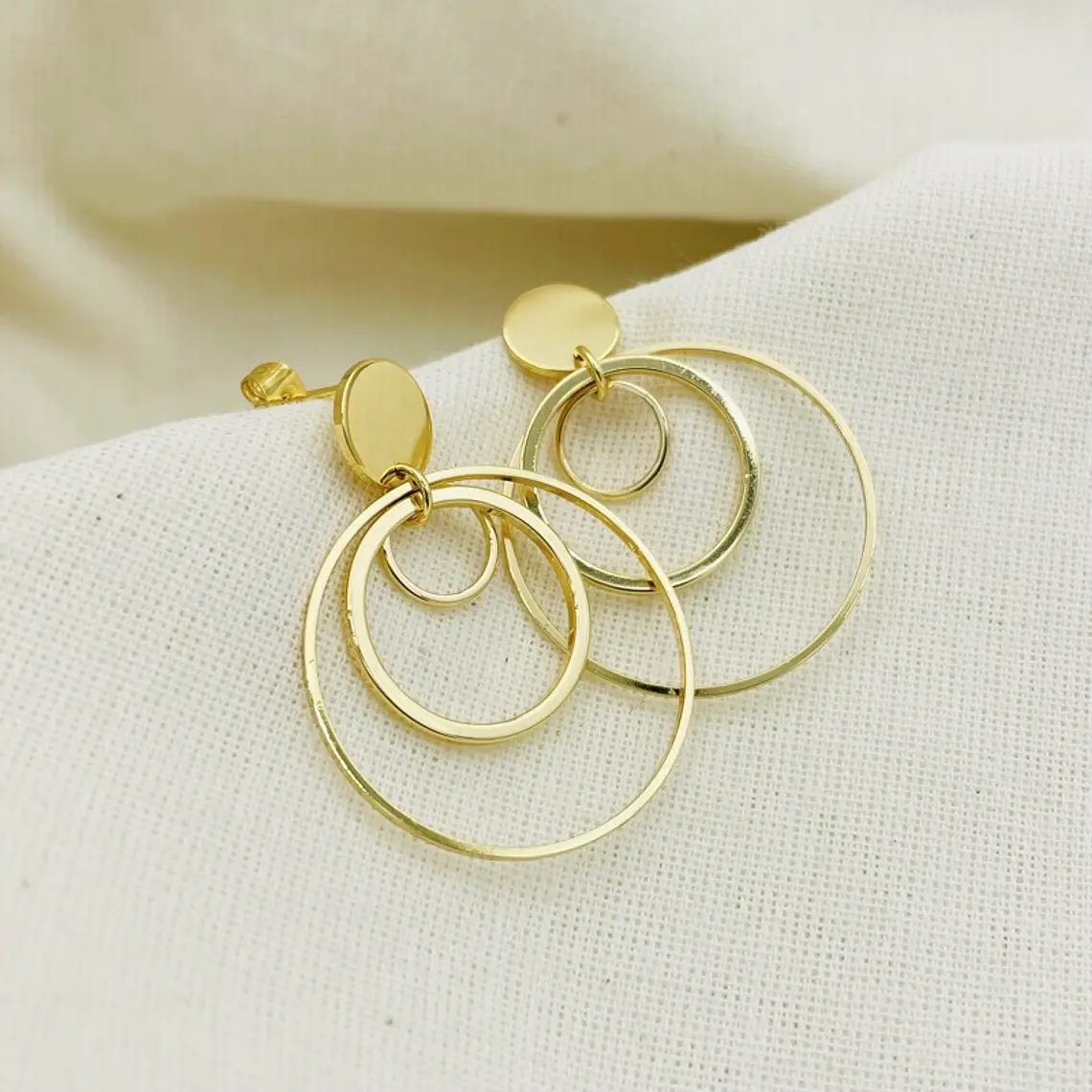 Aretes argollas doradas grandes 1