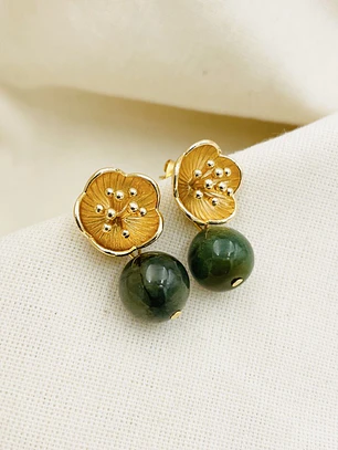 Aretes flores doradas con piedra natural