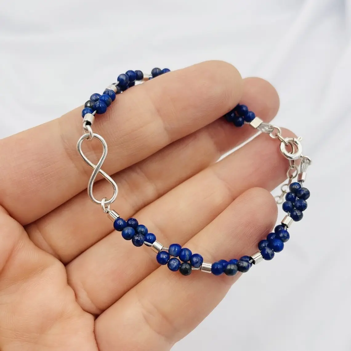 Pulsera Infinito de plata y Lapislázuli 2