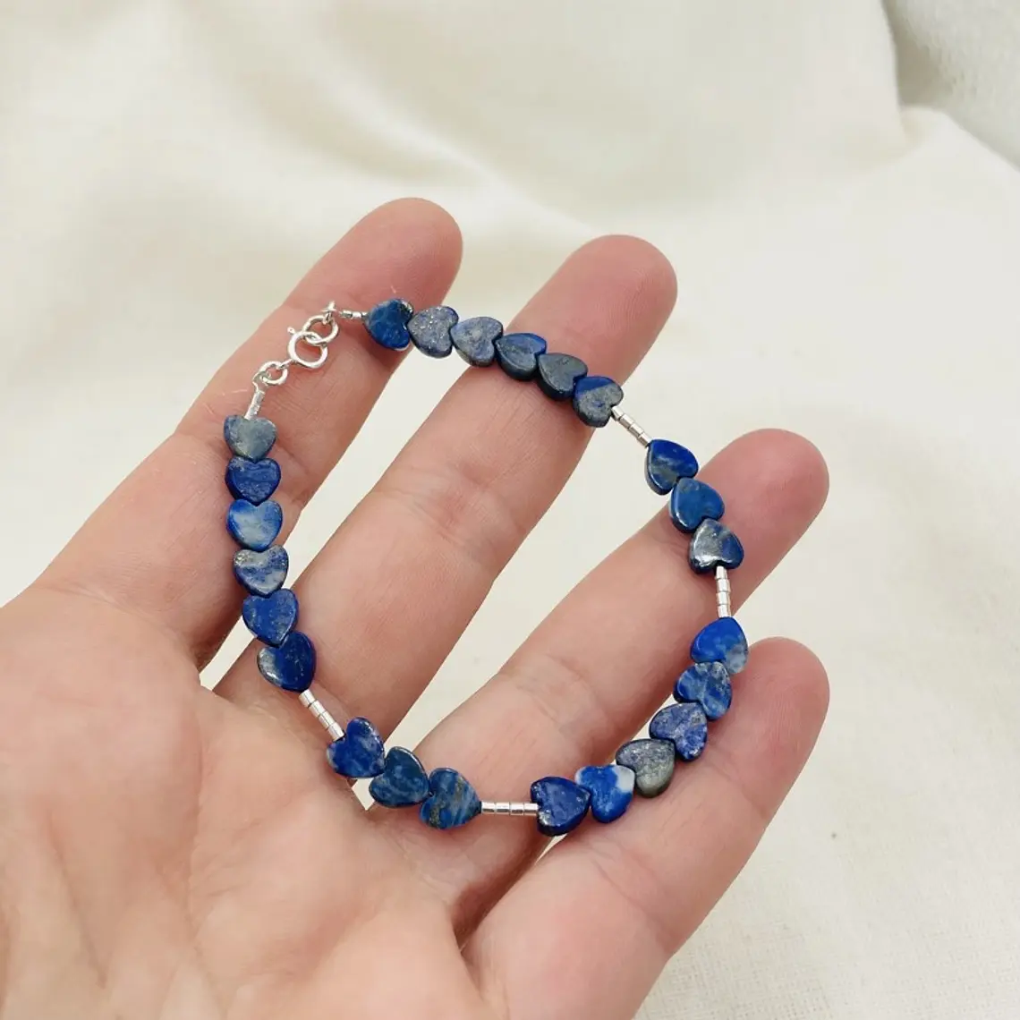 Pulsera corazones de Lapislazuli y plata 2