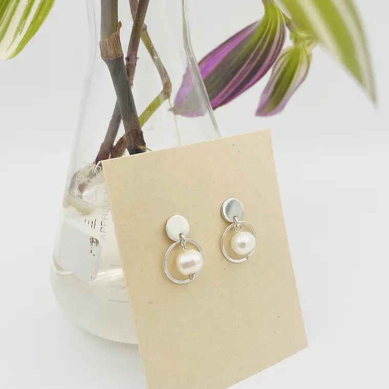 Aretes Argolla Pequeña De Plata Y Perlas 2
