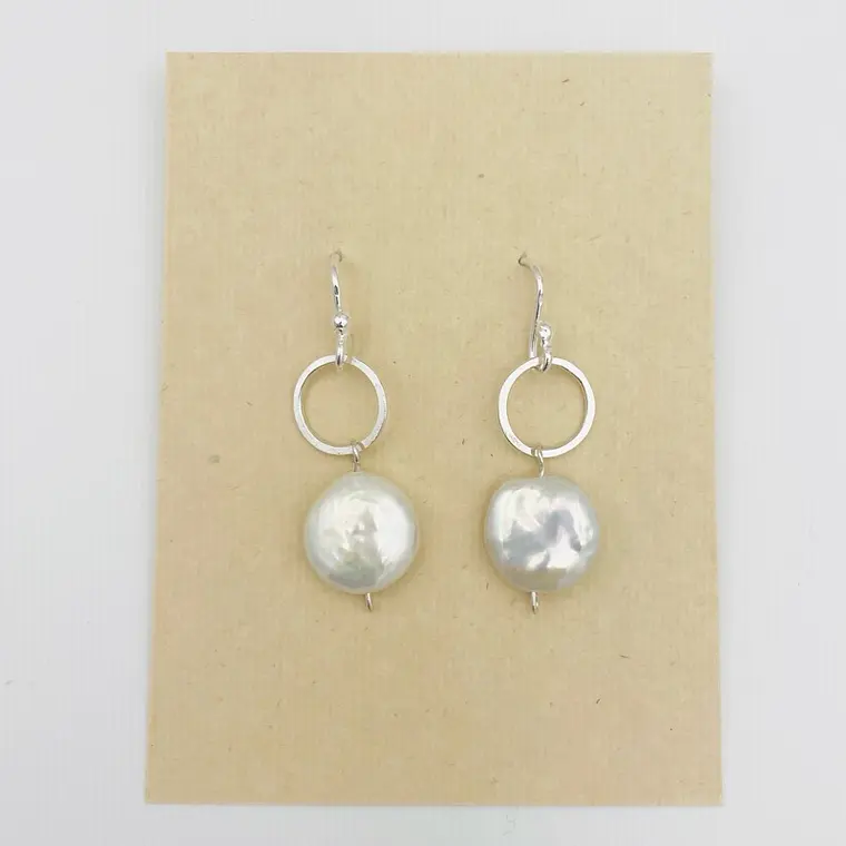 Aretes de plata y perlas naturales colgantes 3