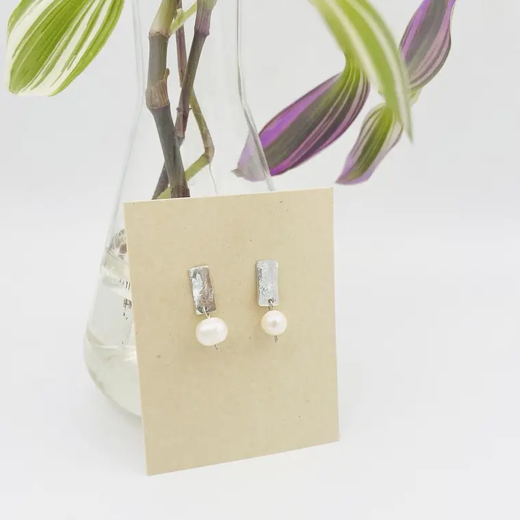 Aretes de plata con perla natural 1