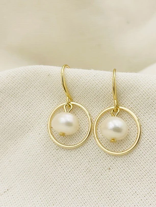 Aretes Dorados Con Argolla Y Perla De Rio