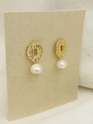 Aretes Ovalados Dorados con Perla de Río