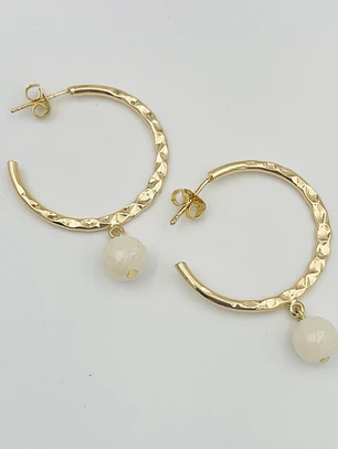 Aretes argolla dorada con piedra Jade natural