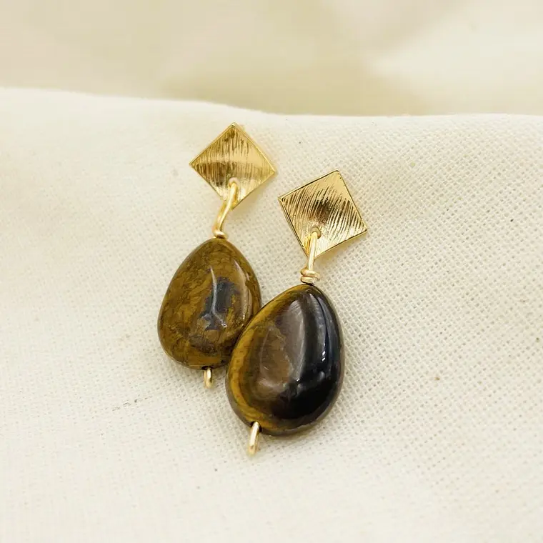 Aretes rombo dorados con piedra Ojo de tigre 1