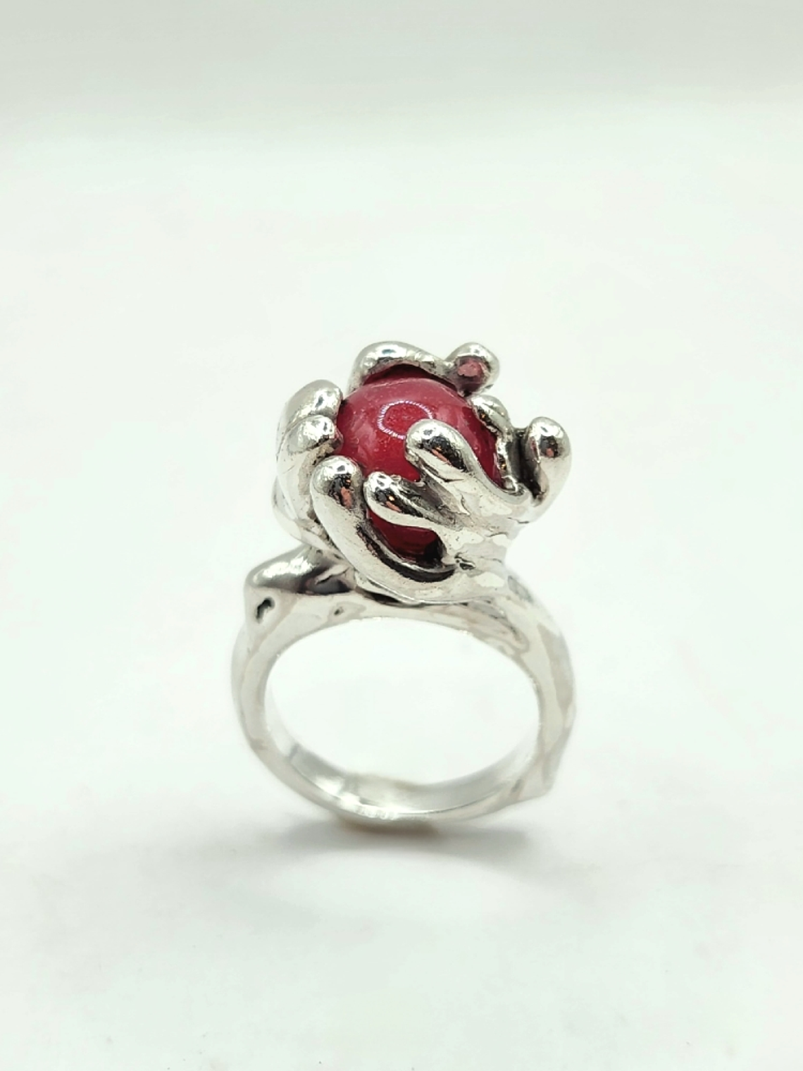 Anillo de Plata 980 con Ágata Roja en Esfera Pieza Única - Pre Order 3