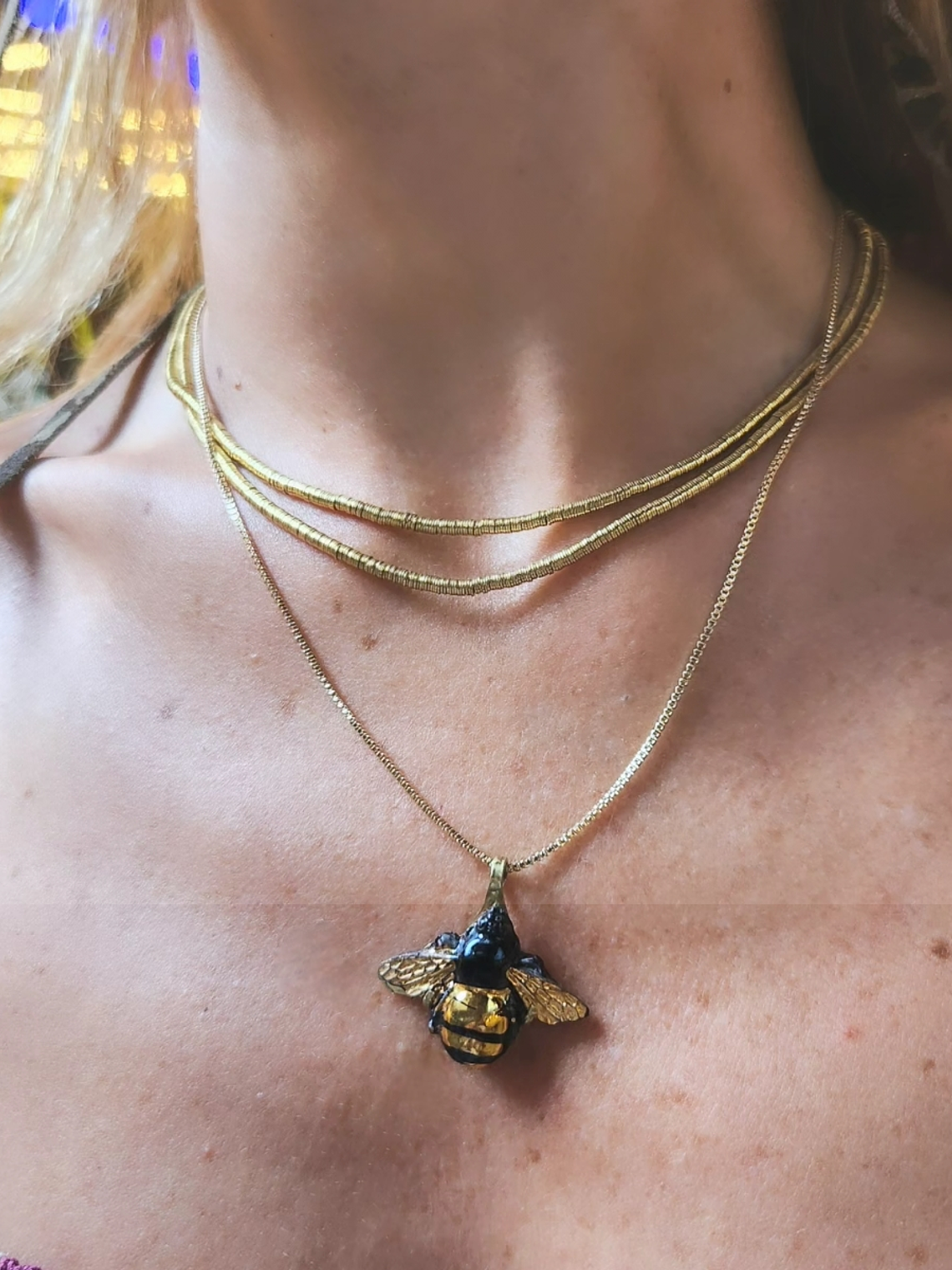 Colgante abejorro chileno 2