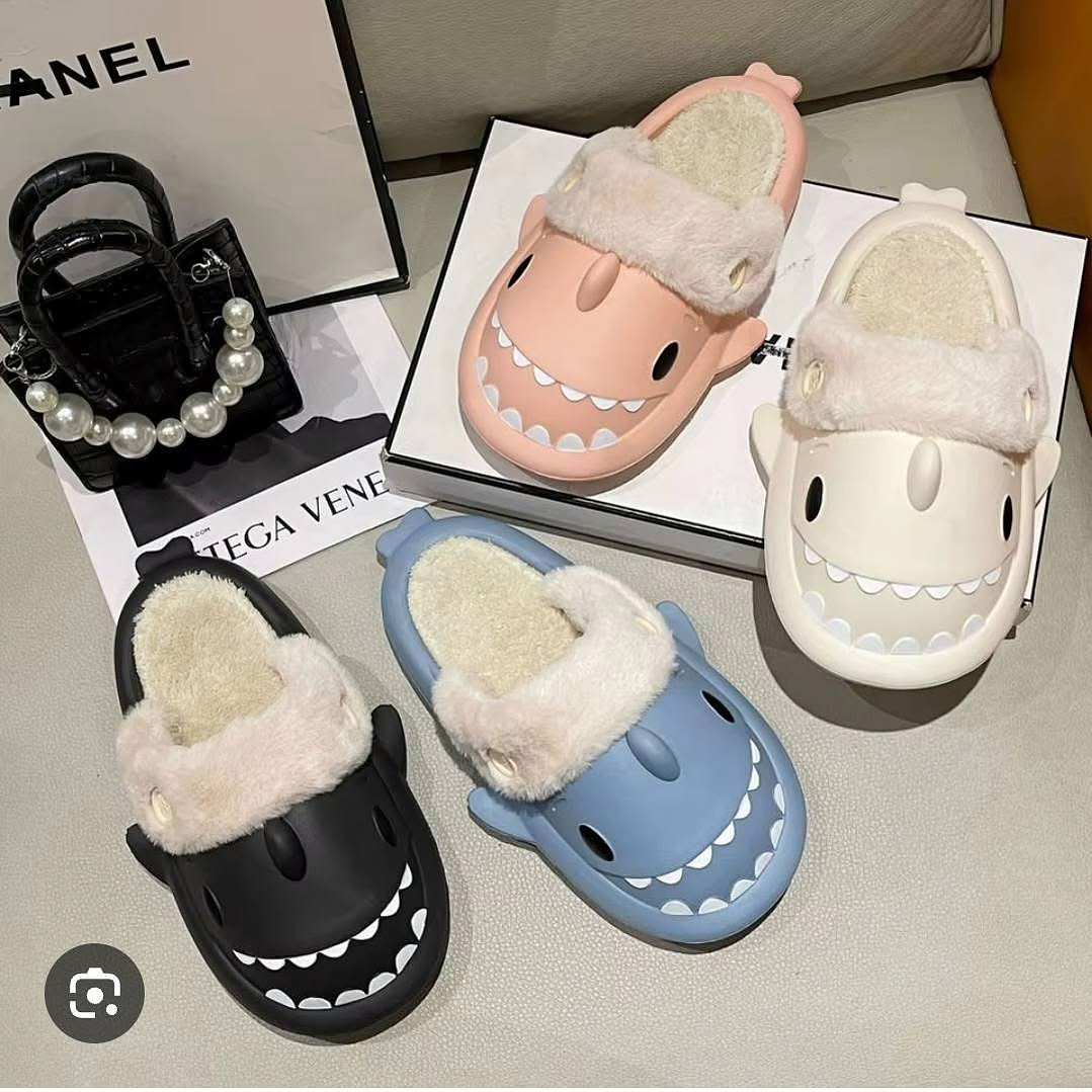 pantuflas de tiburón mujer 3
