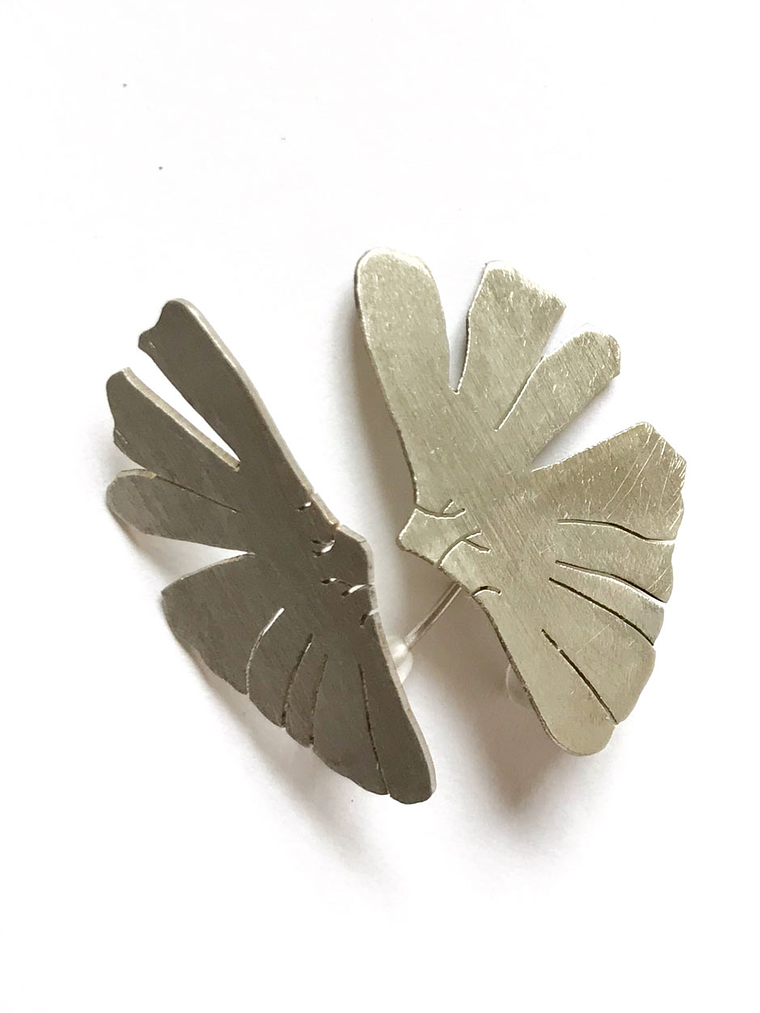 Aros o Pendientes de  hoja de  Ginkgo Biloba  pegada 2