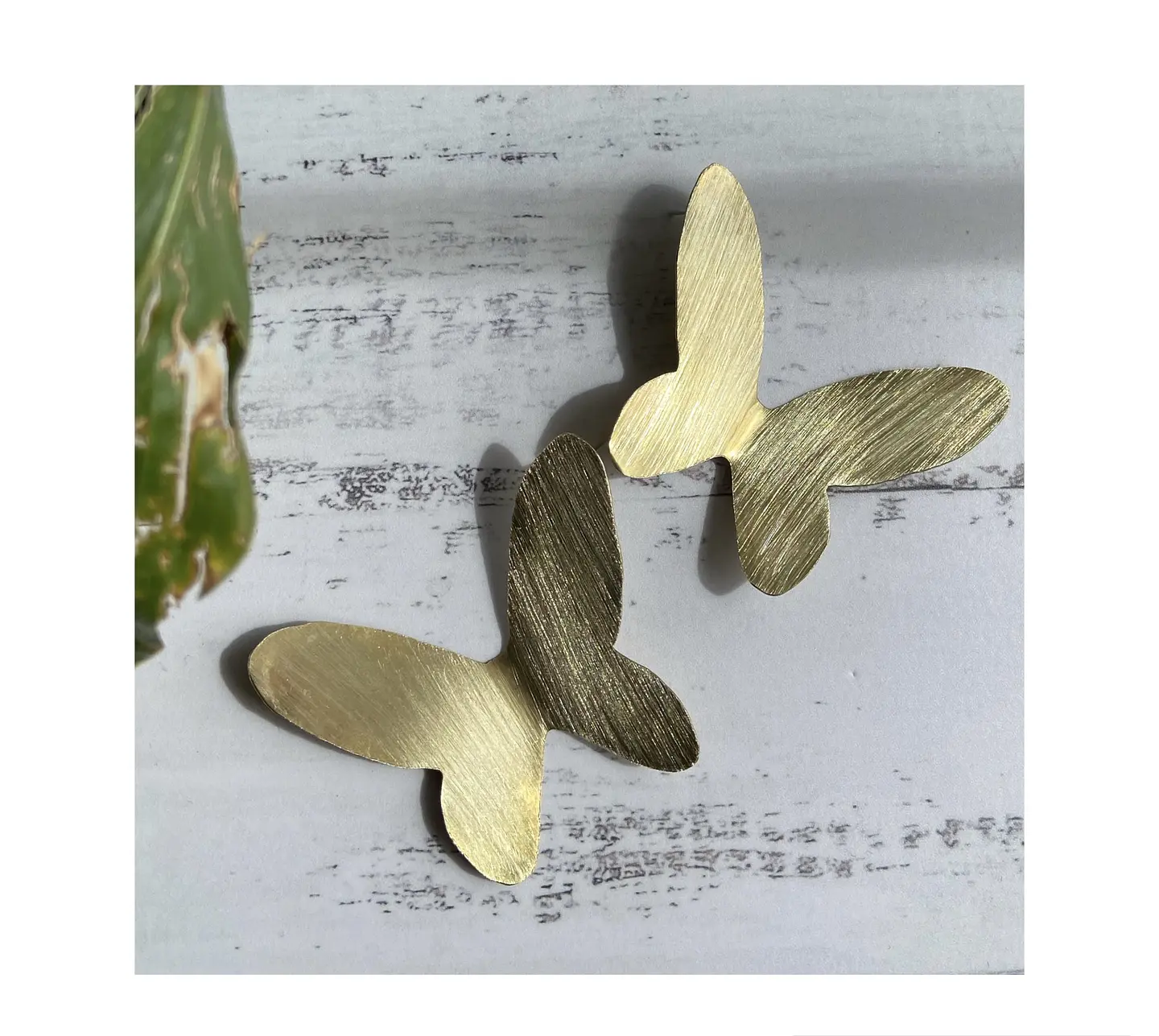 Aros o Pendientes con diseño de mariposa  “Papillon
