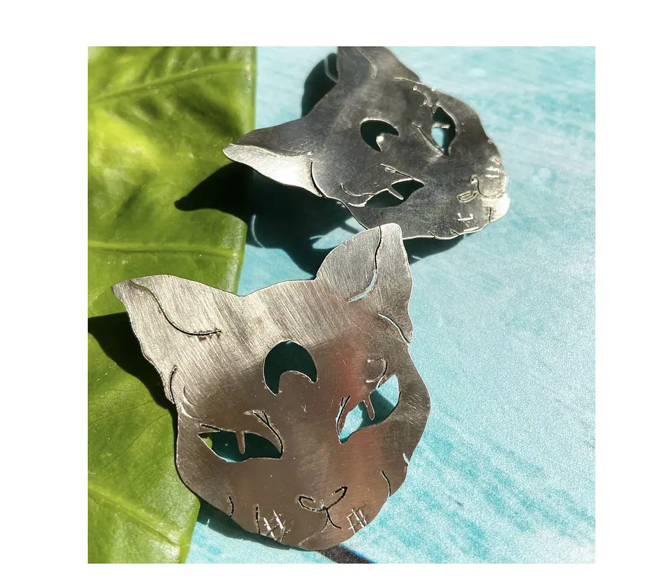 Aros o Pendientes de gato “gato lunar