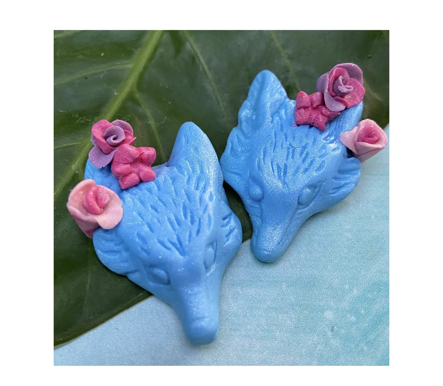 Pendientes loba foxylobi floreada  5