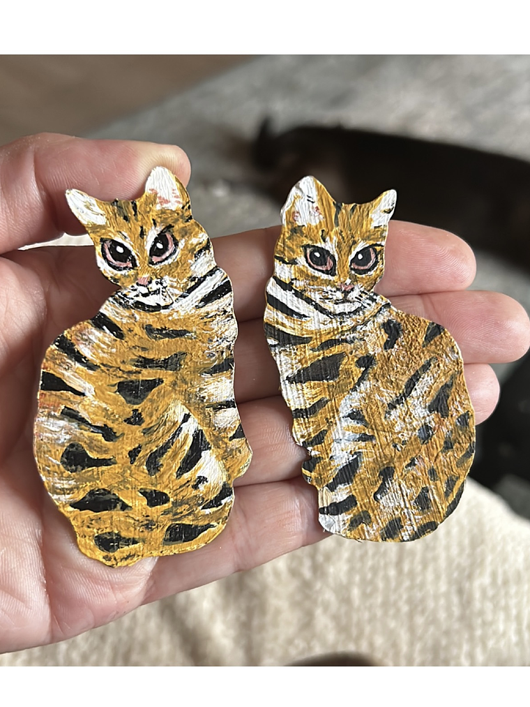 Pendientes o Aros ilustrados de gato güiña  2