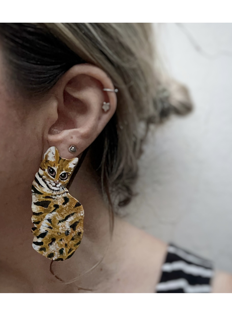 Pendientes o Aros ilustrados de gato güiña  3