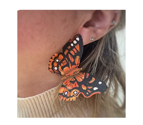 Pendientes o Aros mariposas ilustradas,  Mariposa colorada Chilena