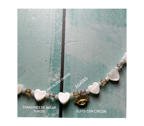 Gargantilla corazones nacar